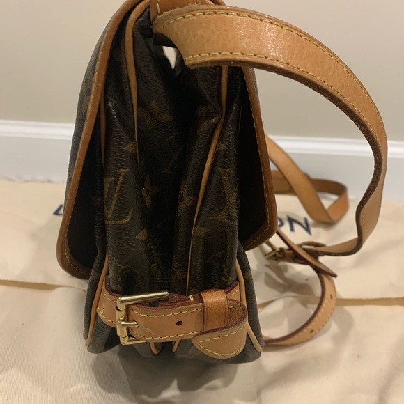 Louis Vuitton Brown and Tan Shoulder Bag - Picture 5 of 8